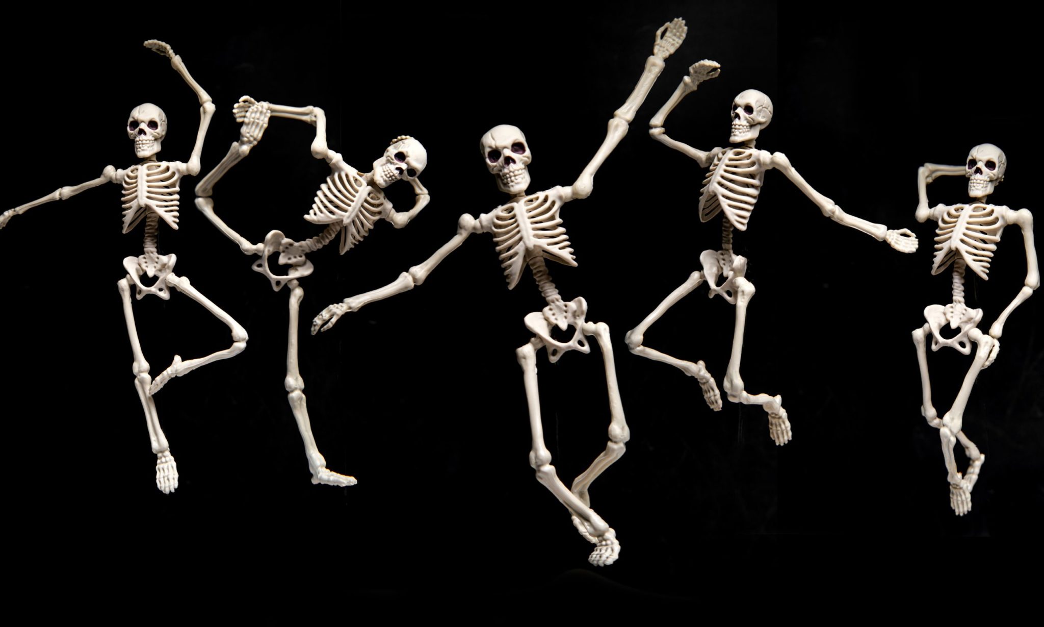 Залип на танец скелета