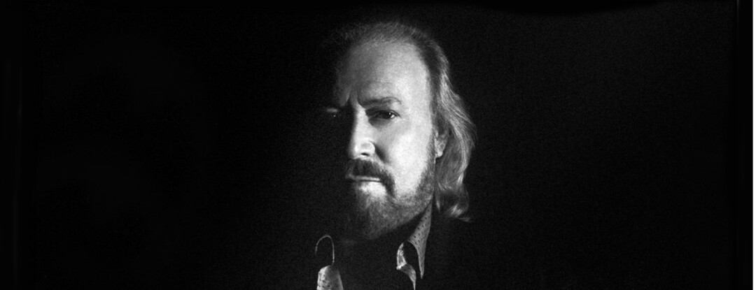 Bee Gee Barry Gibb speelt door