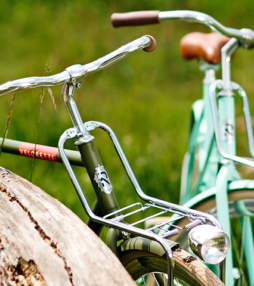 Fiets en puzzel Nederland door