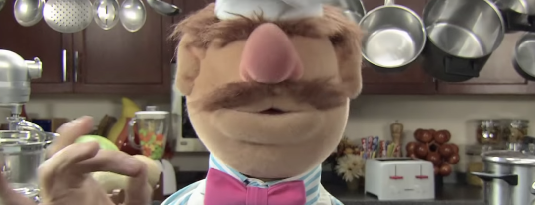 Zó grappig! The Swedish Chef (van The Muppets) maakt popcorn