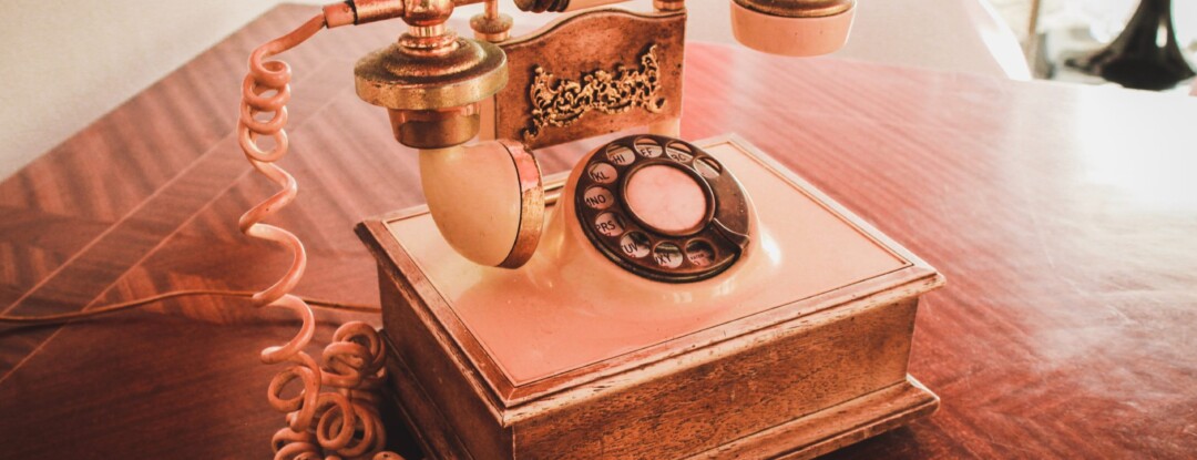 9 x vintage telefoons