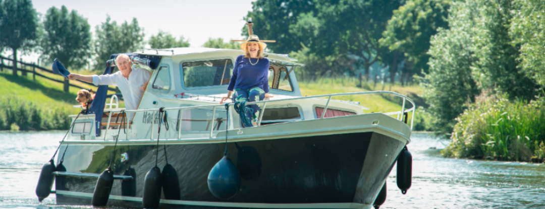 André van Duin en Janny van der Heijden gaan weer varen!