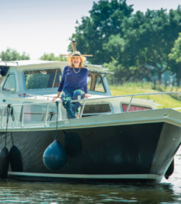 André van Duin en Janny van der Heijden gaan weer varen!