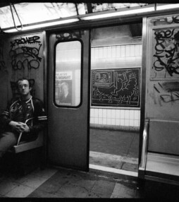 Muurschildering van Keith Haring naar Nederland